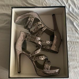 Adrianna Papell heels size 8